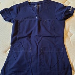 XS scrub top